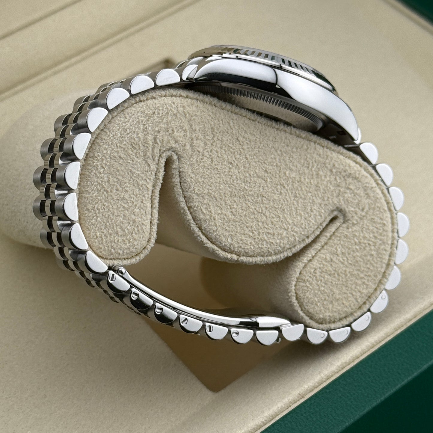 Rolex Datejust 31 / 278274 / Rosa - Diamanten / Jubilee / Full Set / 2025