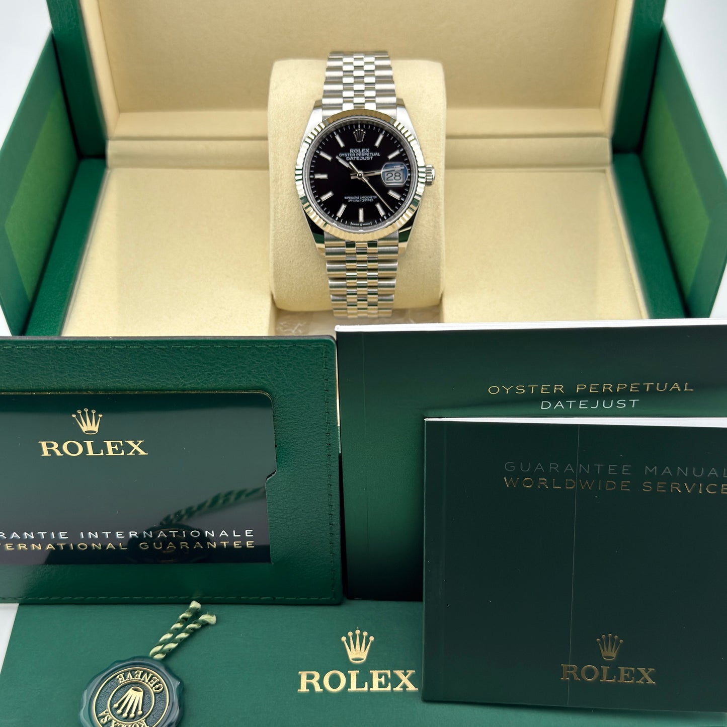 Rolex Datejust 36 / 126234 / schwarz / Jubilee / Full Set / 2025