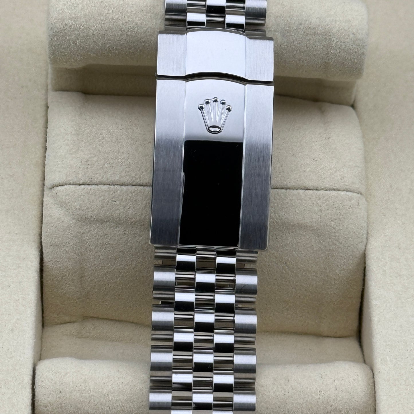 Rolex Datejust 36 / 126234 / schwarz / Jubilee / Full Set / 2025
