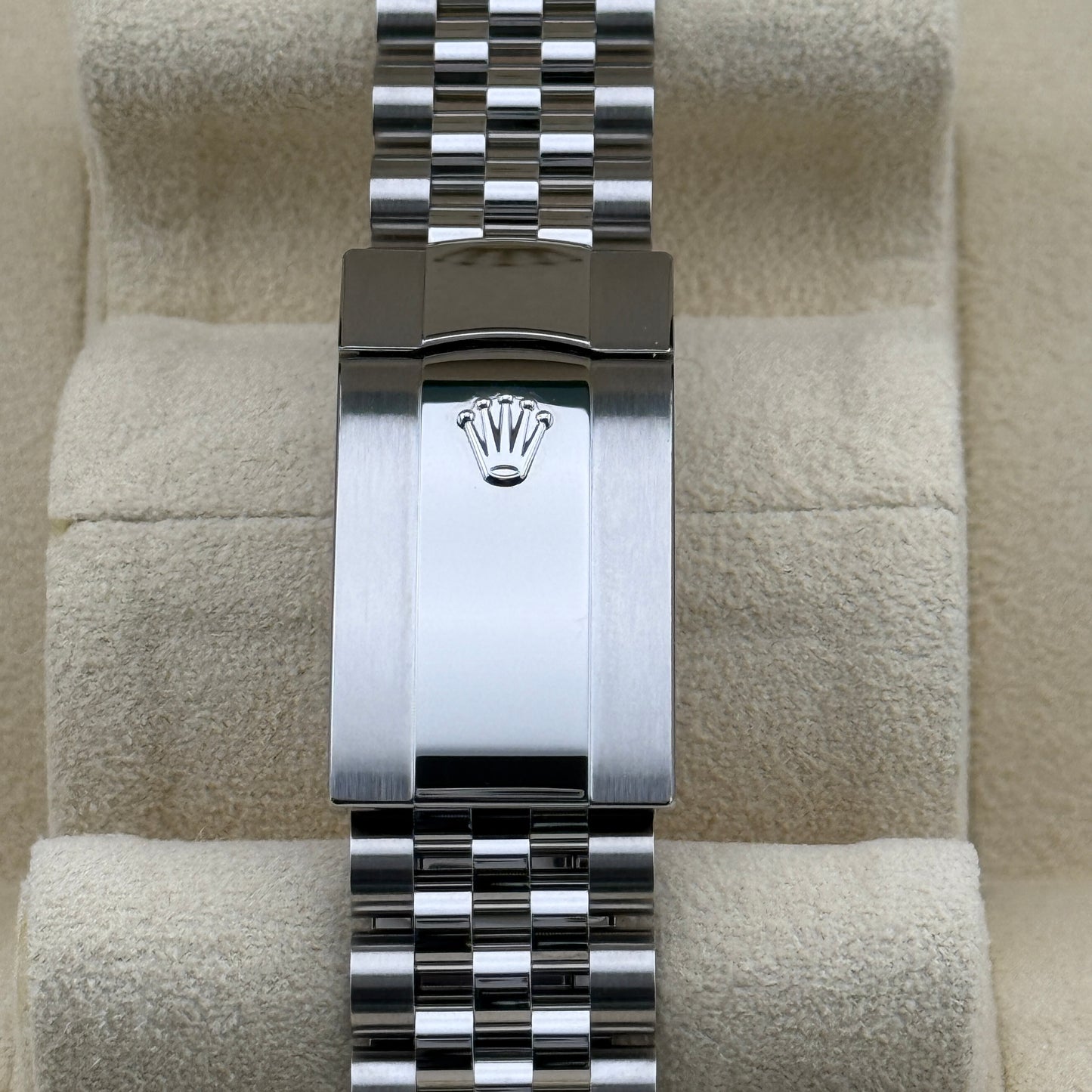 Rolex Datejust 36 / 126234 / silber - Diamanten 6/9 / Jubilee / Full Set / 2025