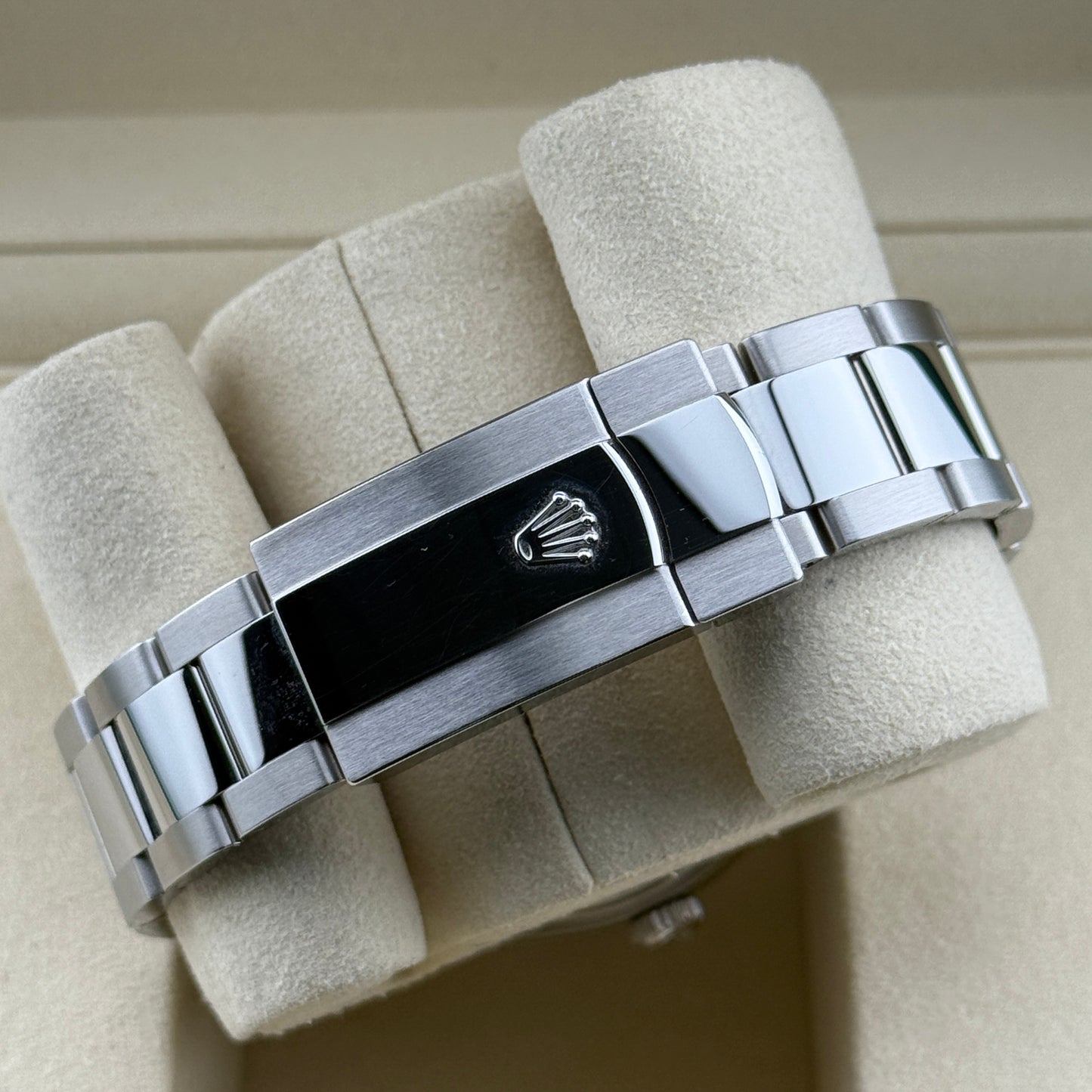 Rolex Datejust 41 / 126300 / grün / Oyster / Full Set / 2025