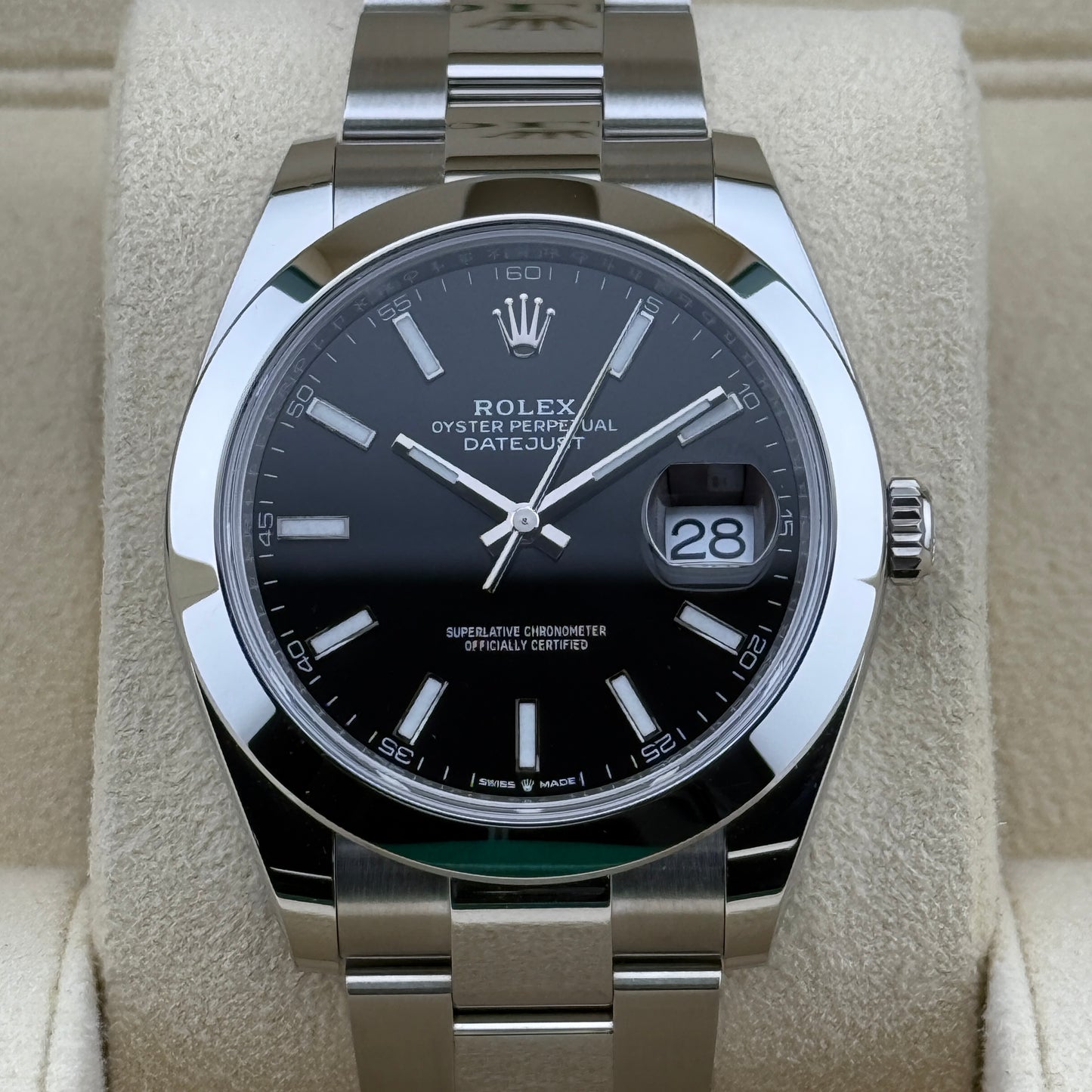 Rolex Datejust 41 / 126300 / schwarz / Oyster / Full Set / 2024