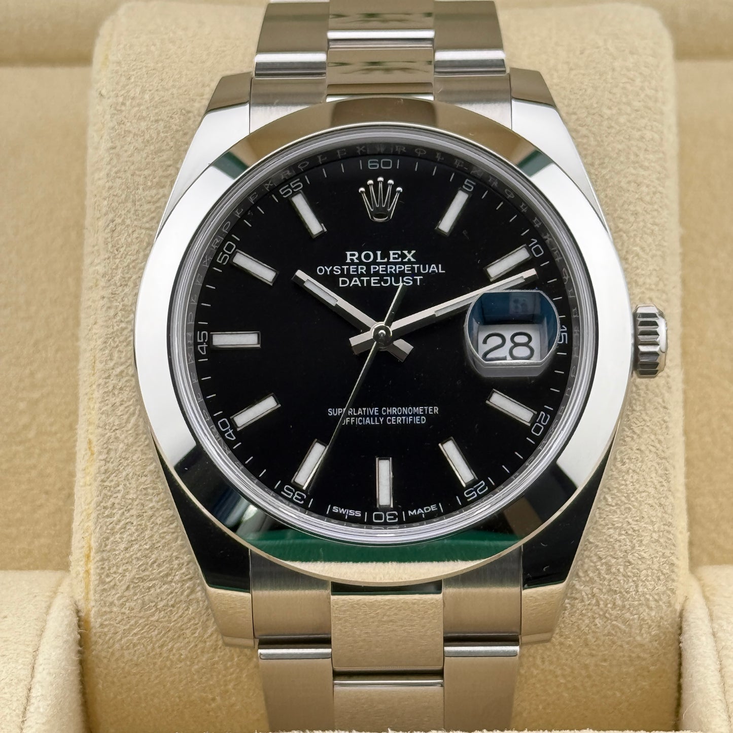 Rolex Datejust 41 / 126300 / schwarz / Oyster / Full Set / 2018