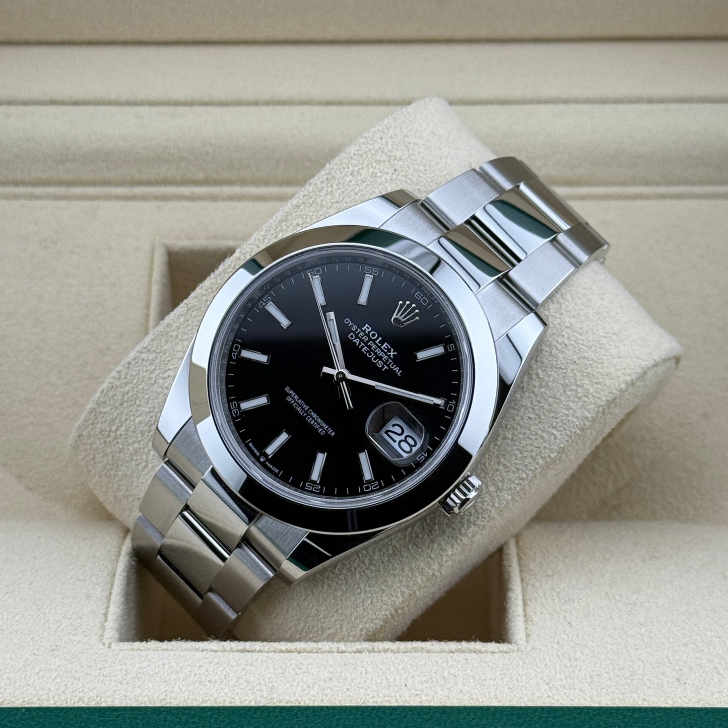 Rolex Datejust 41 / 126300 / schwarz / Oyster / Full Set / 2024