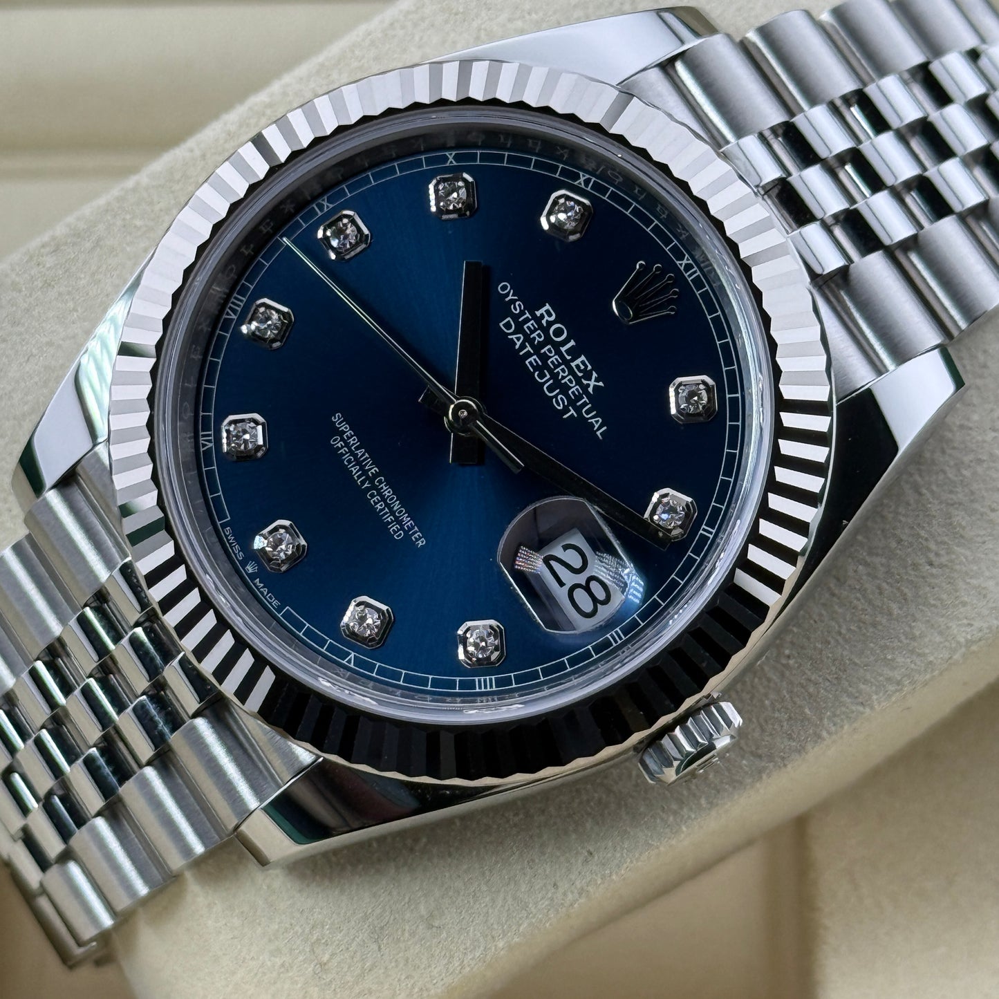 Rolex Datejust 41 / 126334 / blau - Diamanten / Jubilee / Full Set / 2025