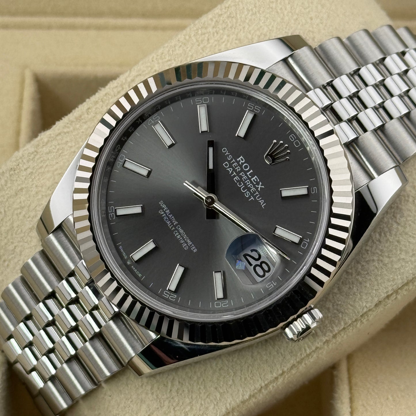 Rolex Datejust 41 / 126334 / Rhodium / Jubilee / Full Set / 2022