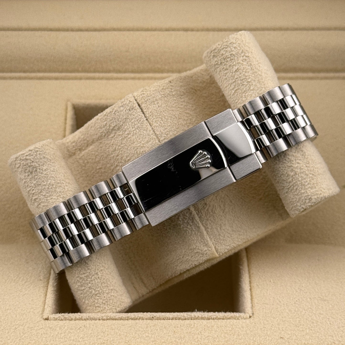 Rolex Datejust 41 / 126334 / Rhodium / Jubilee / Full Set / 2022