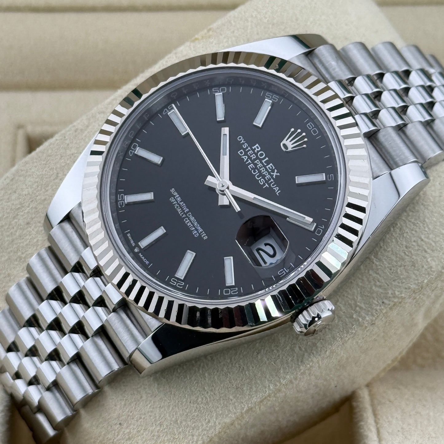 Rolex Datejust 41 / 126334 / schwarz / Jubilee / Full Set / 2022