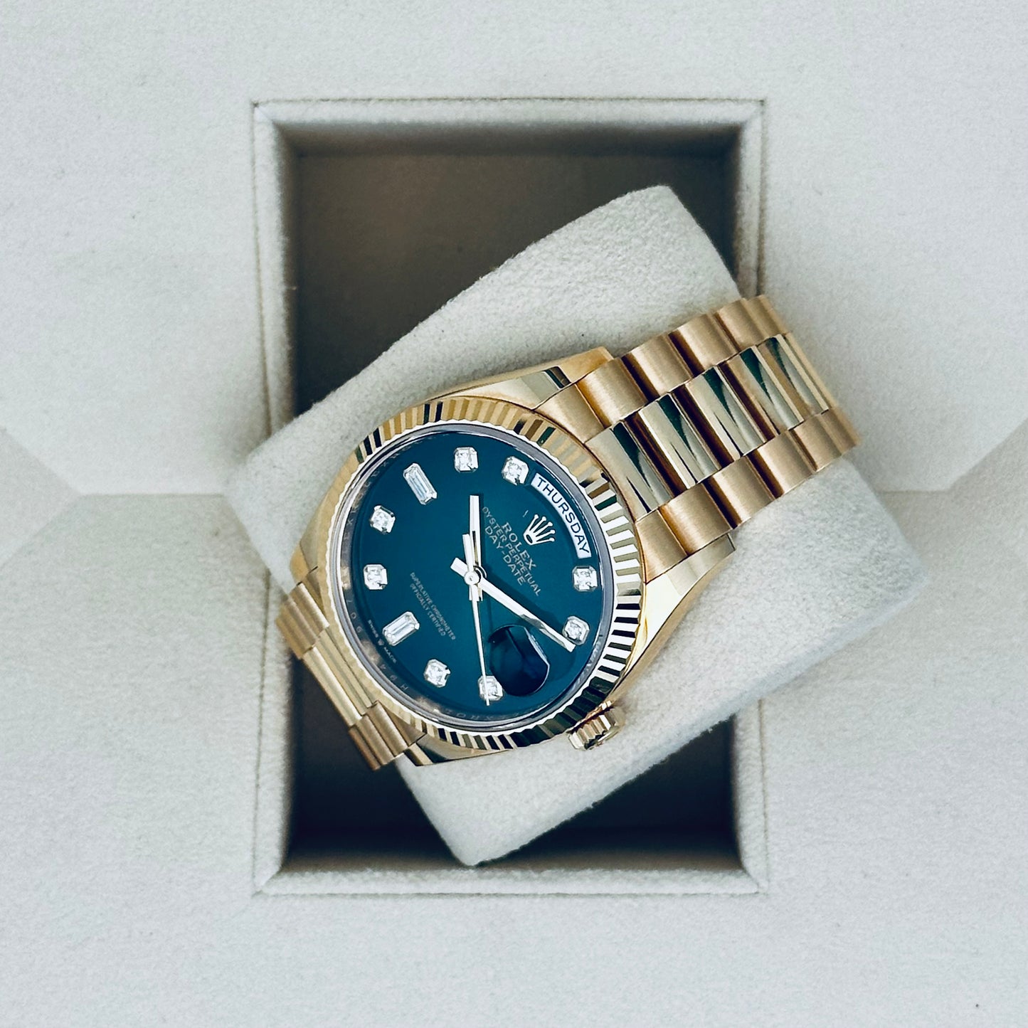 Rolex Day-Date 36 / 128238 / grün-ombré - Diamanten / Präsident / Full Set