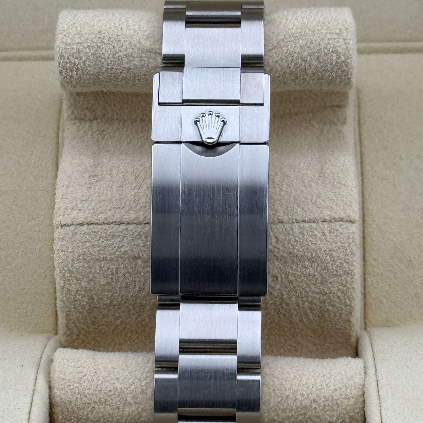 Rolex Explorer 40 / 224270 / schwarz / Oyster / B&P / 2024