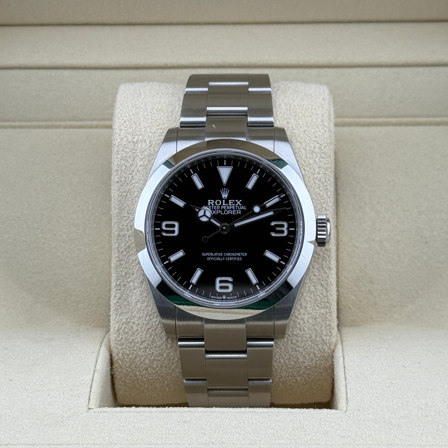 Rolex Explorer 40 / 224270 / schwarz / Oyster / B&P / 2024