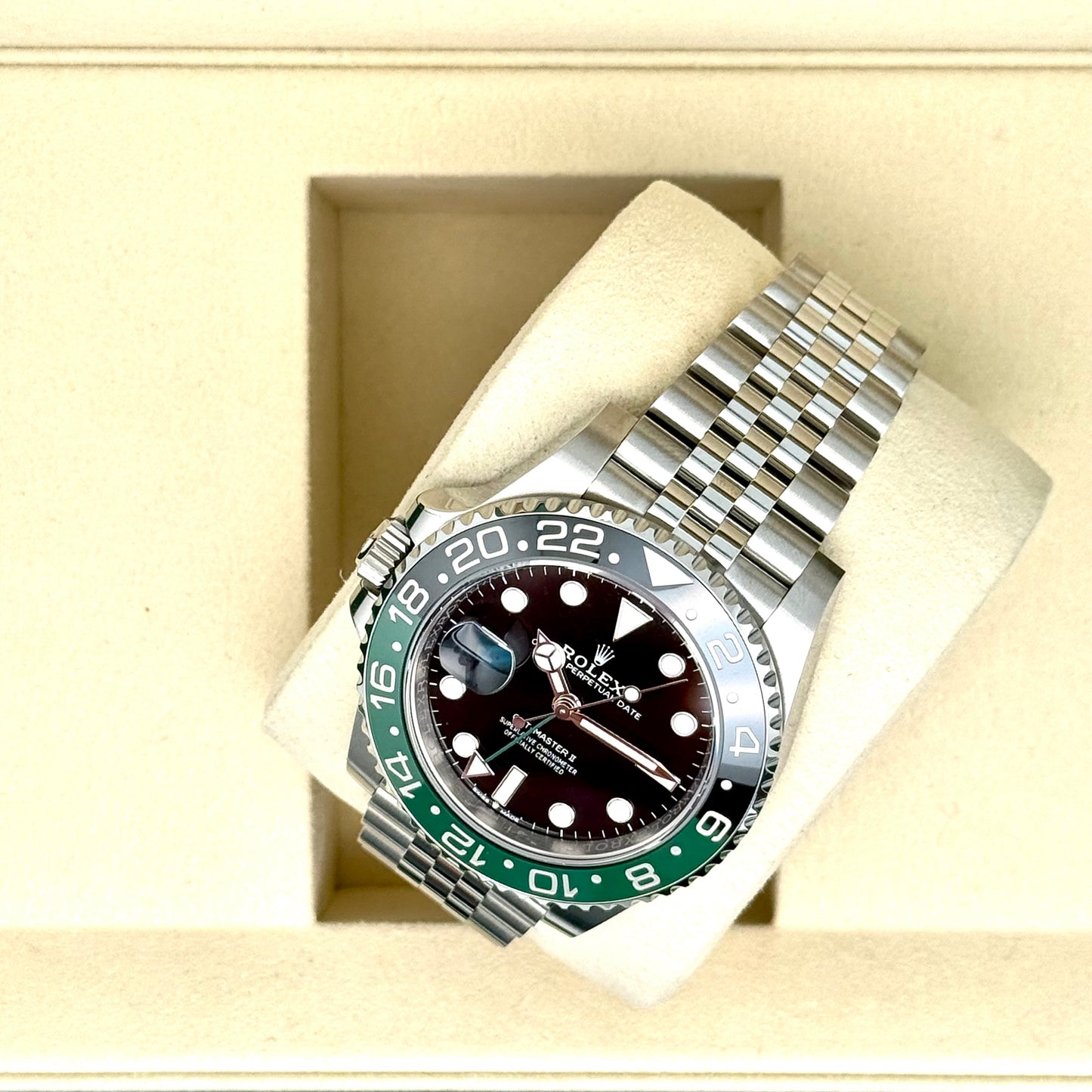 Rolex GMT Master II / 126720VTNR / schwarz / Jubilee / Full Set / 2025
