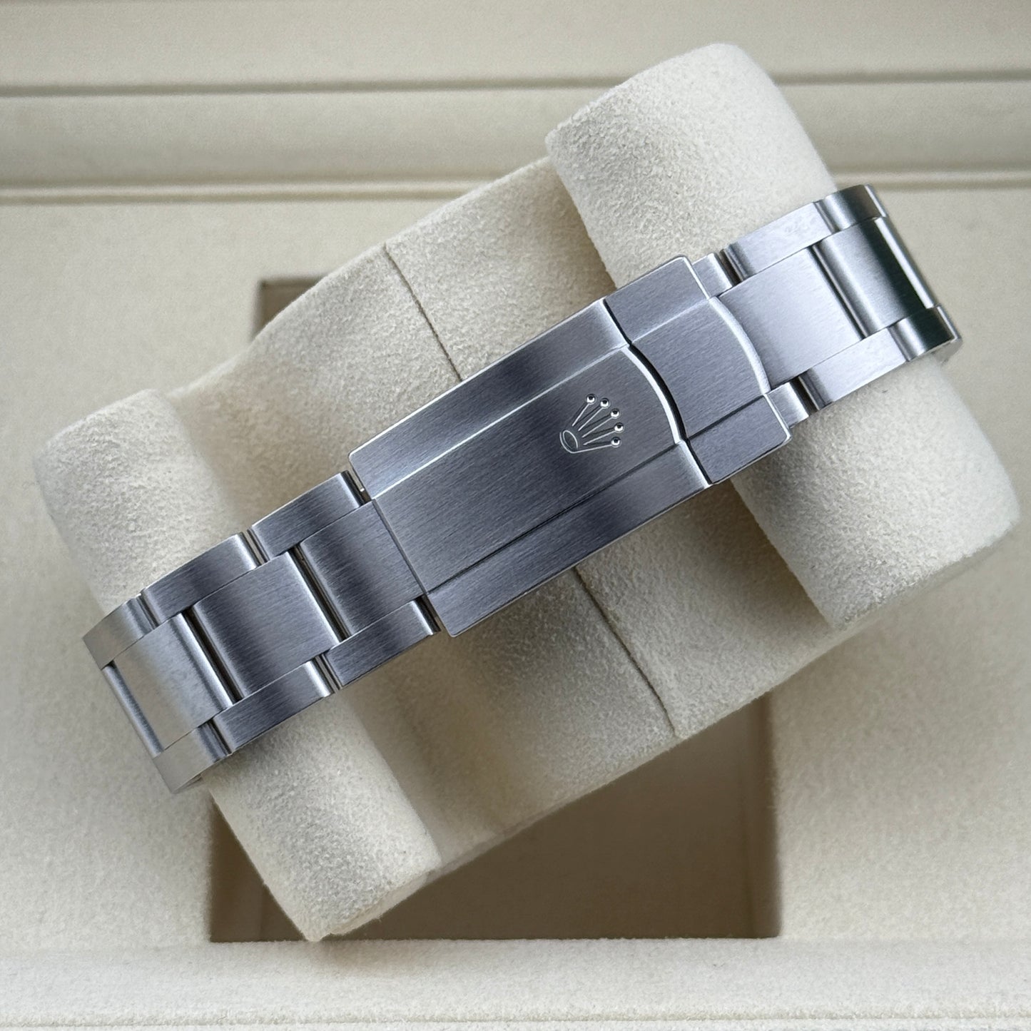 Rolex Oyster Perpetual 36 / 126000 / Lavender / Oyster / Full Set / 2025