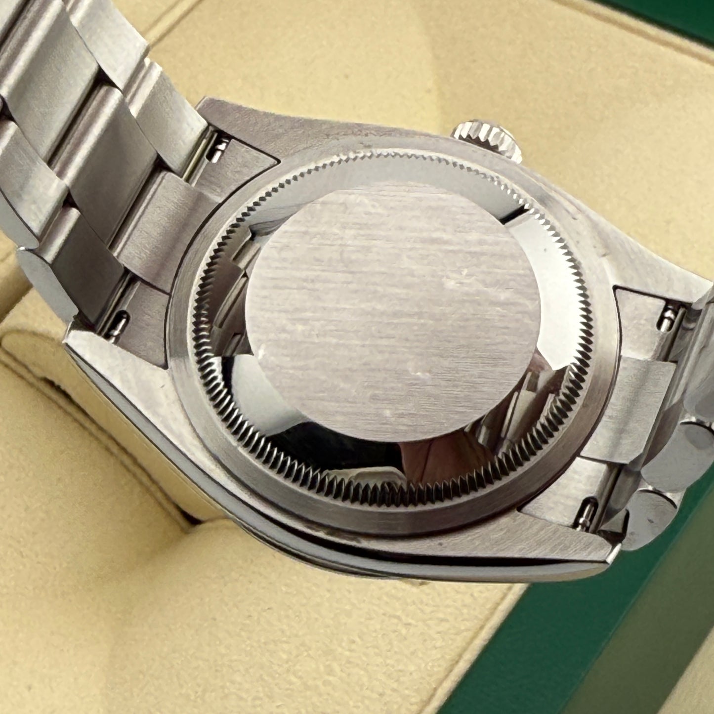 Rolex Oyster Perpetual 36 / 126000 / Candy Pink / Oyster / Full Set / 2021