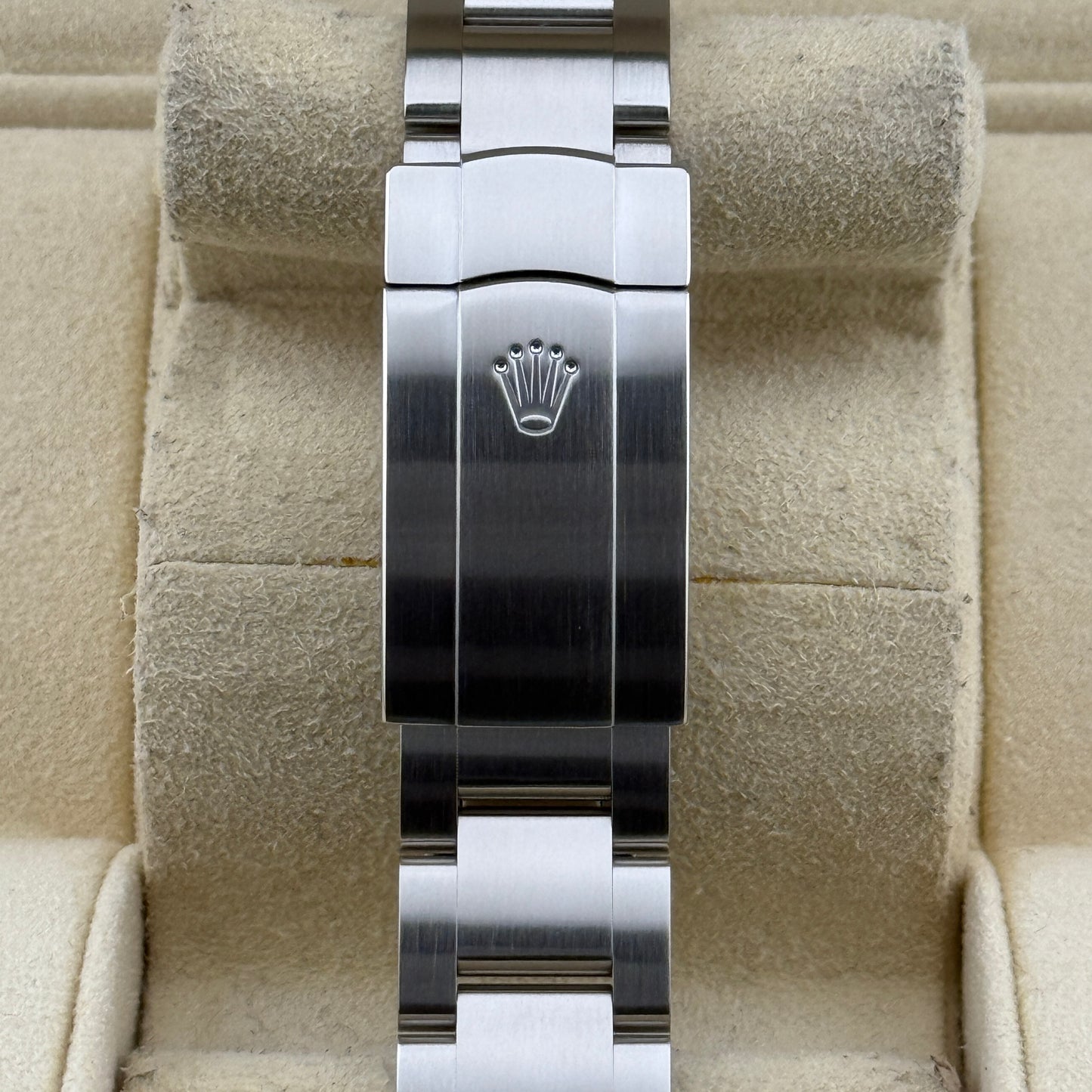 Rolex Oyster Perpetual 39 / 114300 / schwarz / Oyster / Full Set / 2018