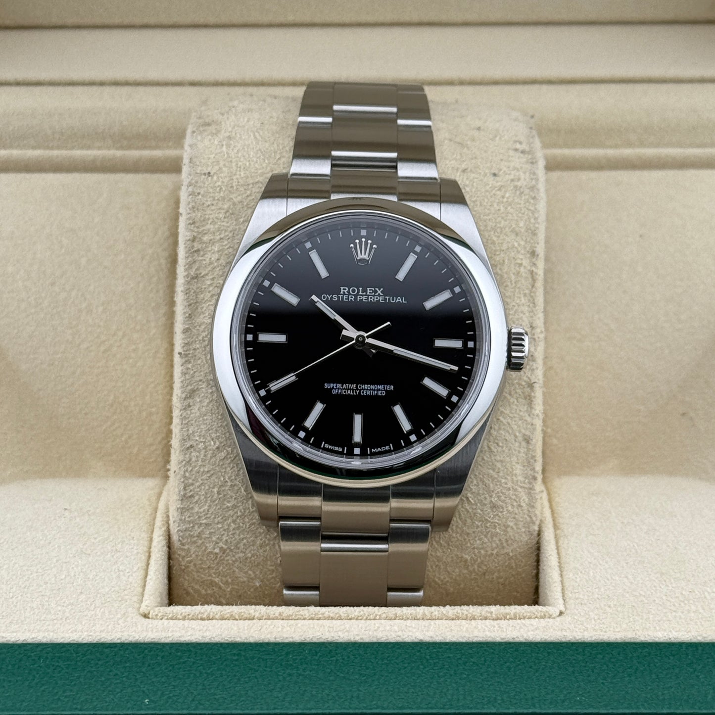 Rolex Oyster Perpetual 39 / 114300 / schwarz / Oyster / Full Set / 2018