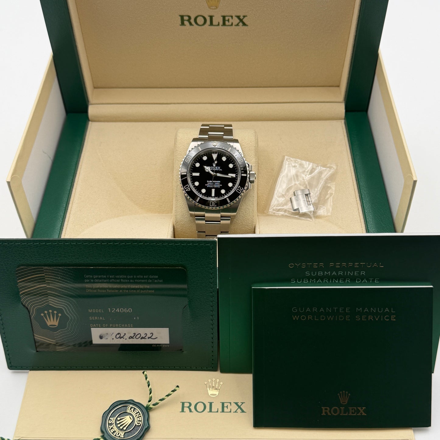 Rolex Submariner / 124060 / schwarz / Oyster / Full Set / 2022