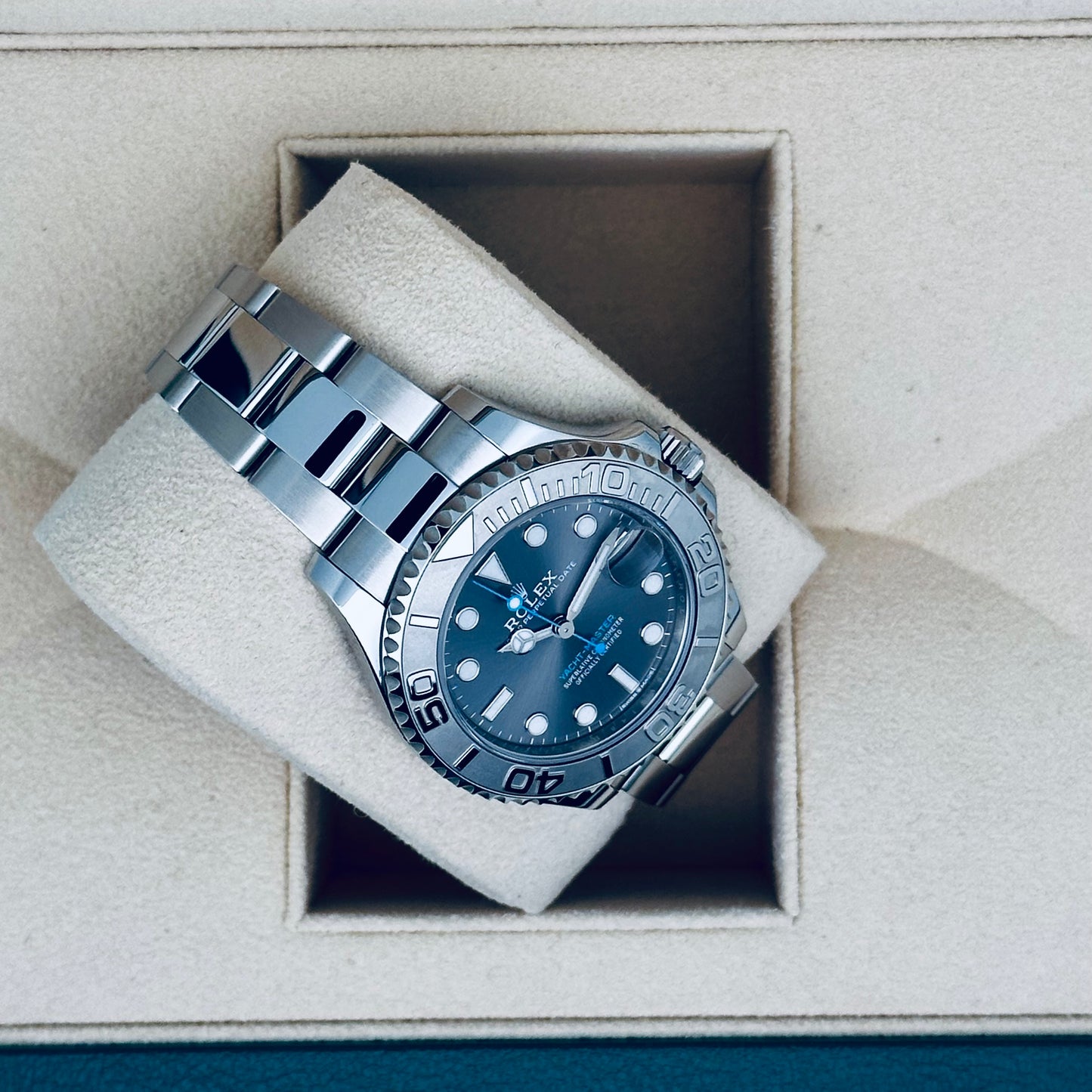 Rolex Yacht-Master 37 / 268622 / rhodium / Oyster / Full Set