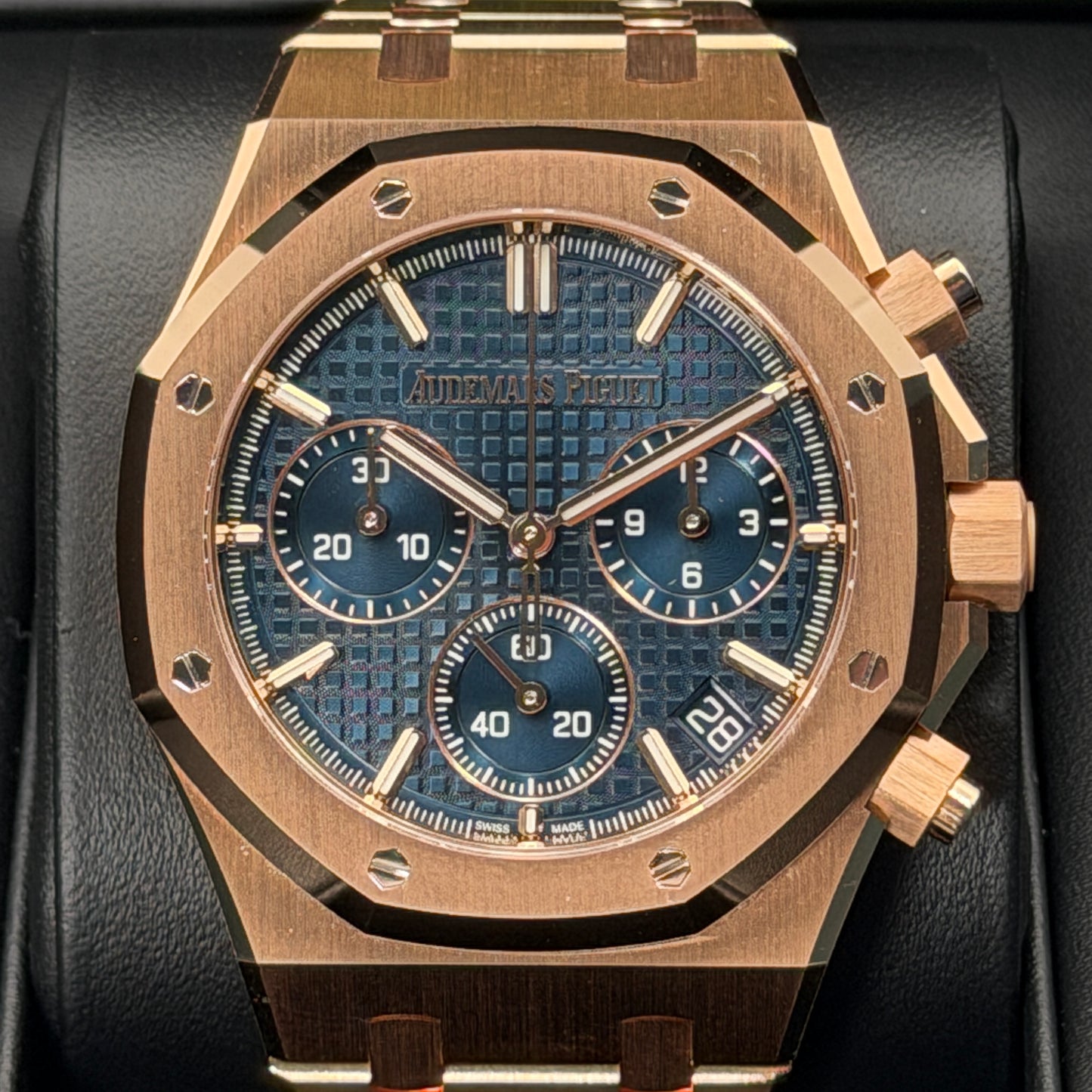 Audemars Piguet Royal Oak Chronograph / 26240OR.OO.1320OR.05 / blau / Roségold / Full Set / 2026