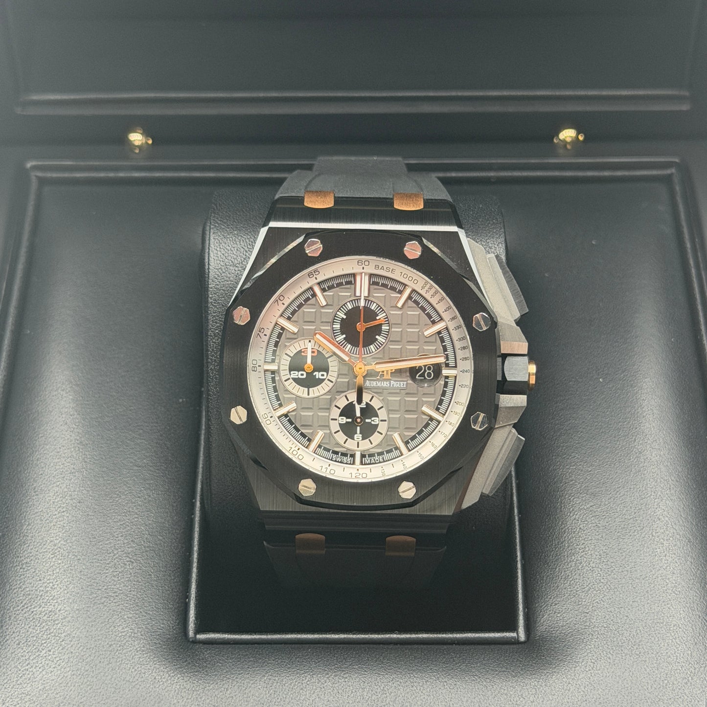 Audemars Piguet Royal Oak Offshore Ltd. Edition "Pride of Germany" / 26415CE.OO.A002CA.01 / Grau / Keramik / Full Set / 2019