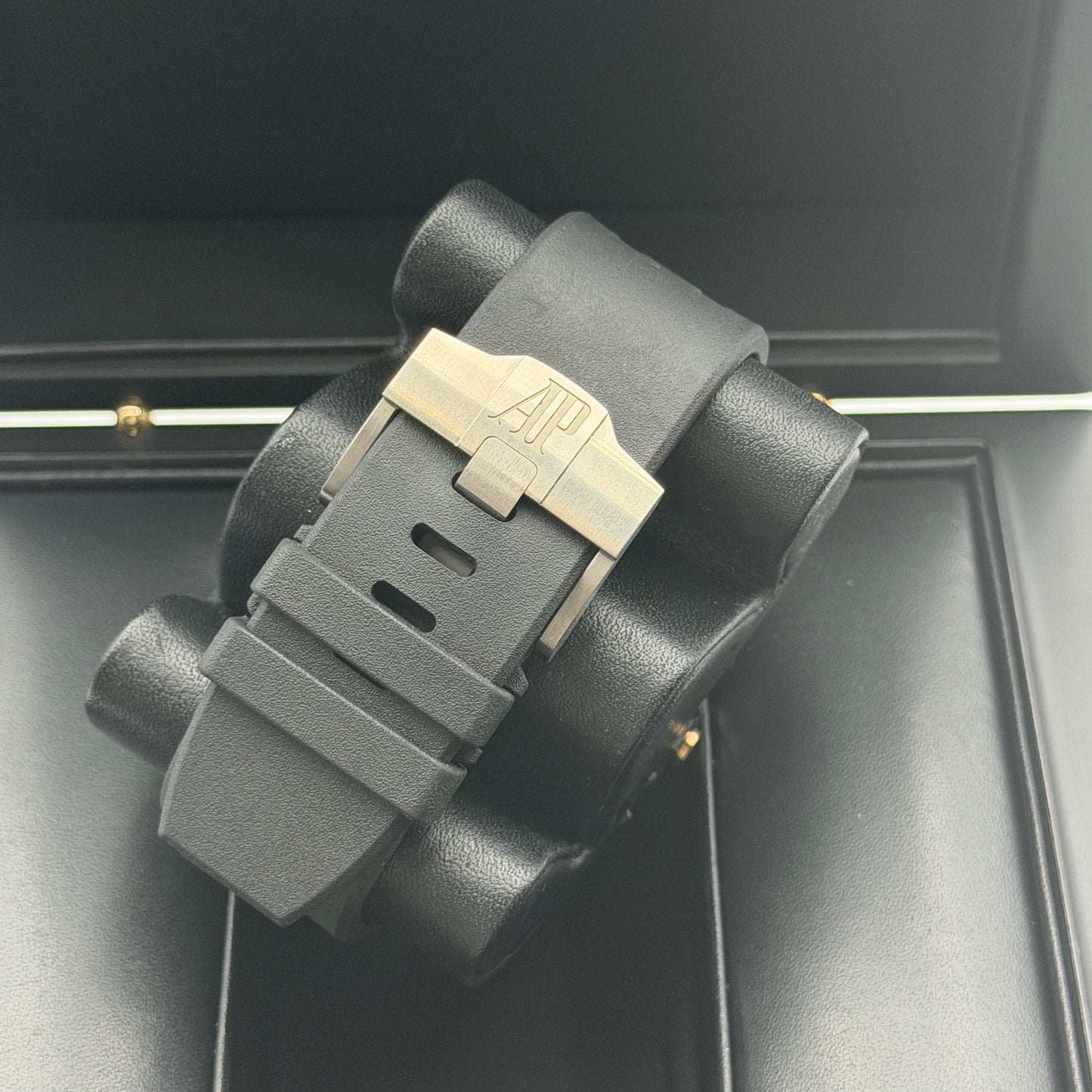 Audemars Piguet Royal Oak Offshore Ltd. Edition "Pride of Germany" / 26415CE.OO.A002CA.01 / Grau / Keramik / Full Set / 2019