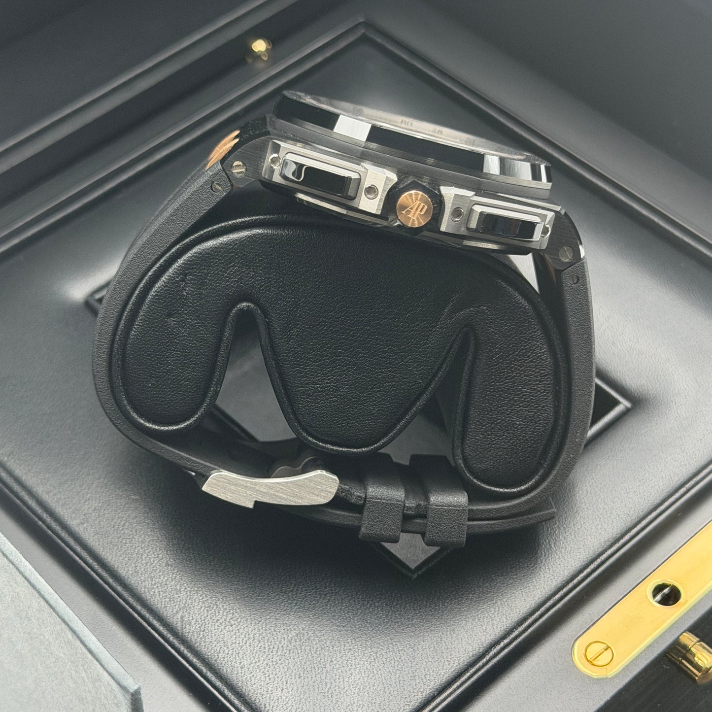 Audemars Piguet Royal Oak Offshore Ltd. Edition "Pride of Germany" / 26415CE.OO.A002CA.01 / Grau / Keramik / Full Set / 2019