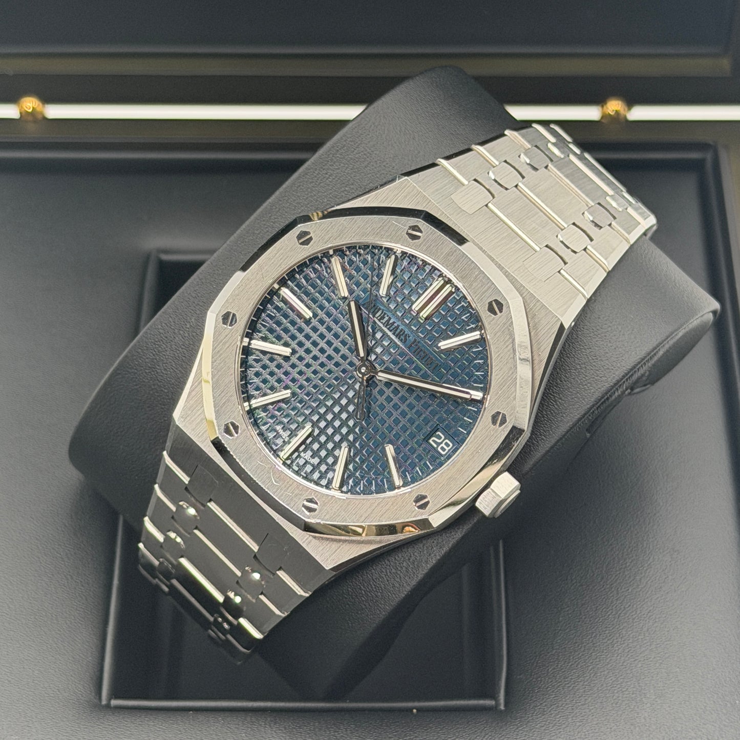 Audemars Piguet Royal Oak / 15510ST.OO.1320ST.06 / blau / Edelstahl / Full Set / 2025