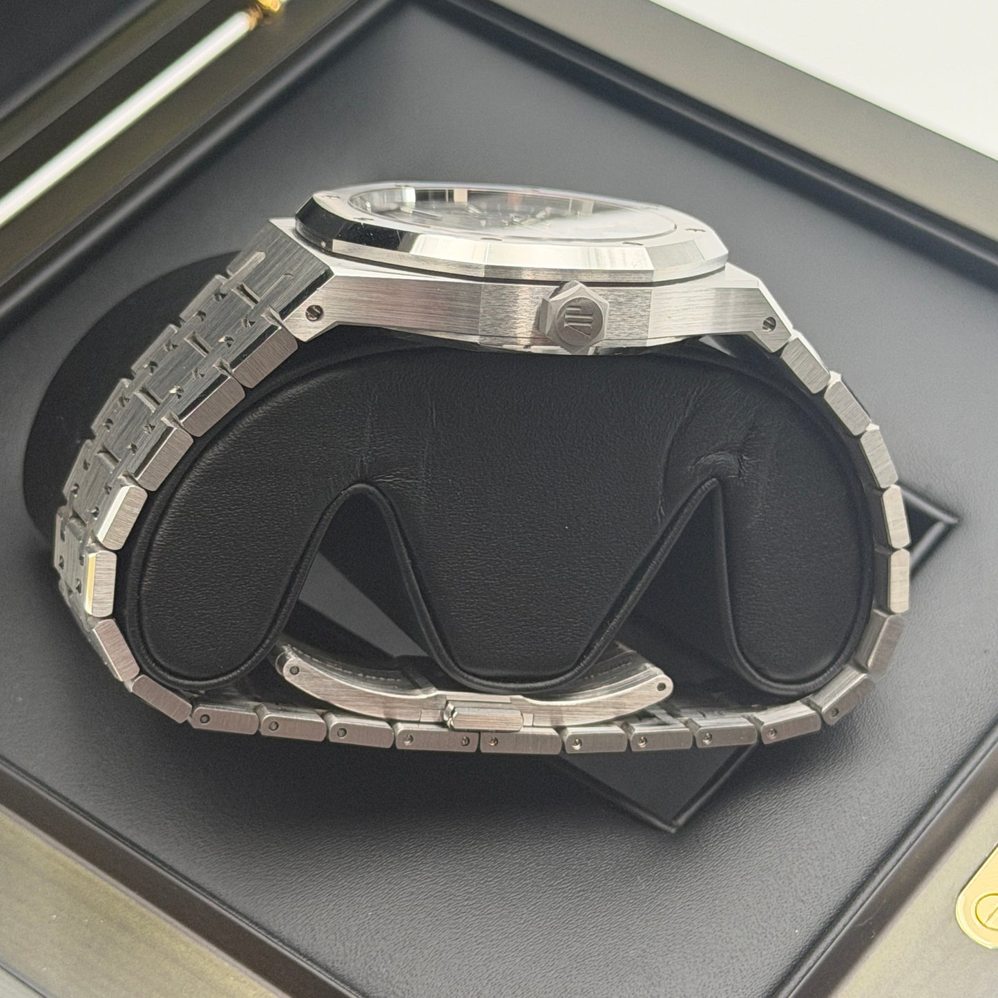 Audemars Piguet Royal Oak / 15510ST.OO.1320ST.06 / blau / Edelstahl / Full Set / 2025