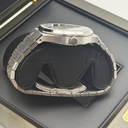 Audemars Piguet Royal Oak / 15510ST.OO.1320ST.06 / blau / Edelstahl / Full Set / 2025