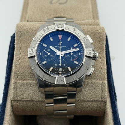 Breitling Avenger B01 Chronograph 44 / AB0147101B1A1 / schwarz / Edelstahl / Full Set / 2024