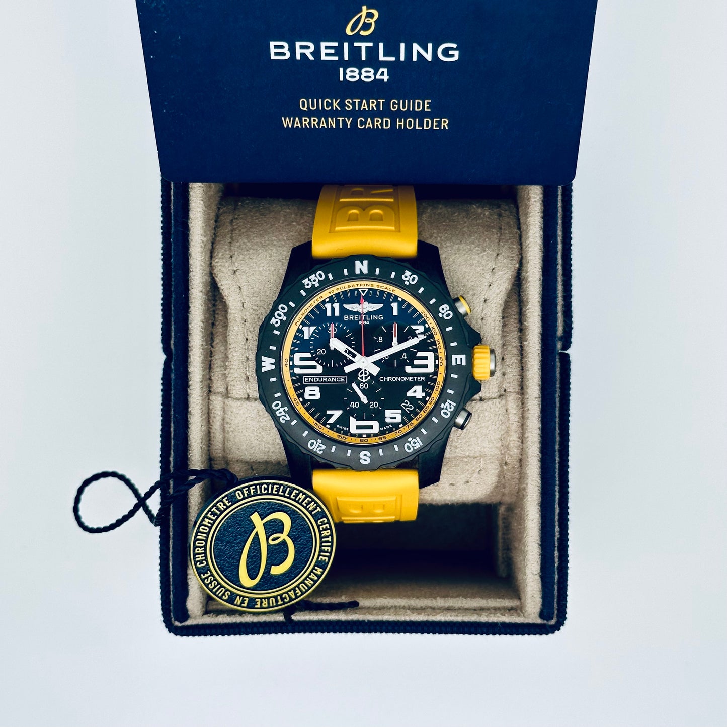 Breitling Endurance Pro / X82310A41B1S1 / gelb / Kautschuk / 2023 / Full Set