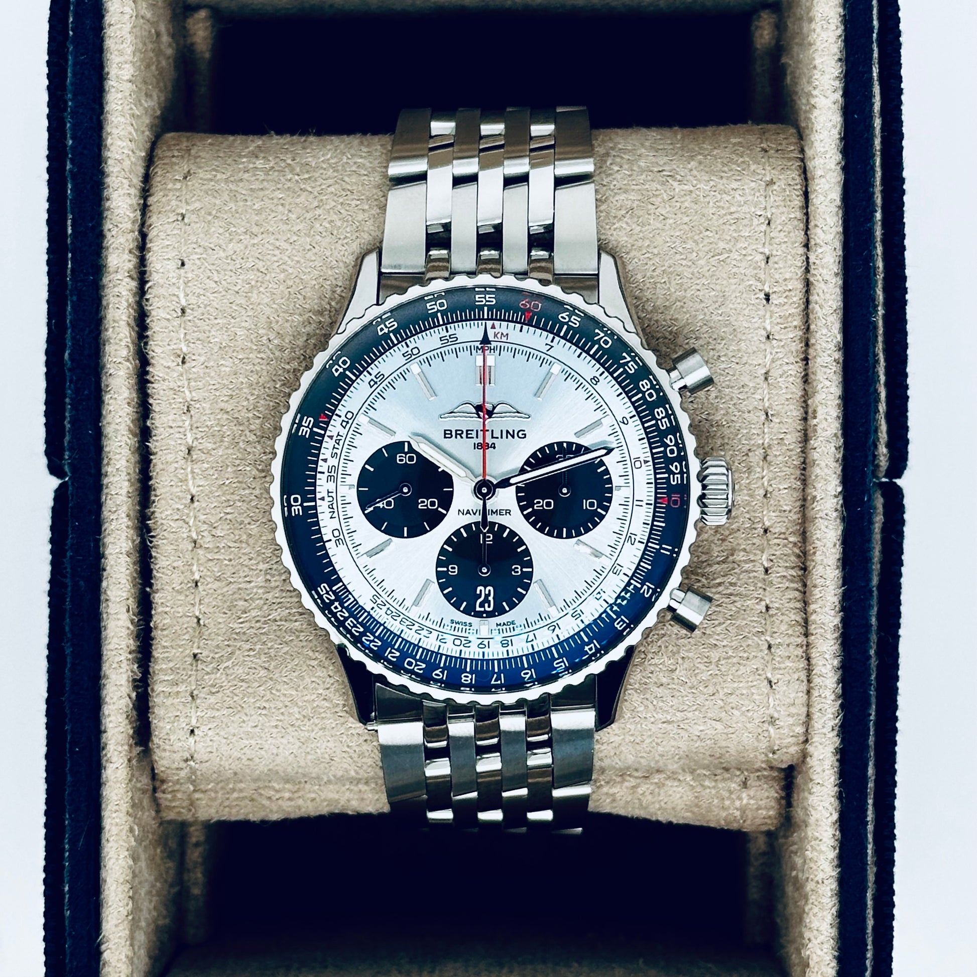 Breitling Navitimer B01 Chronograph / AB0138241C1A1 / eisblau / Edelstahl / Full Set / 2022