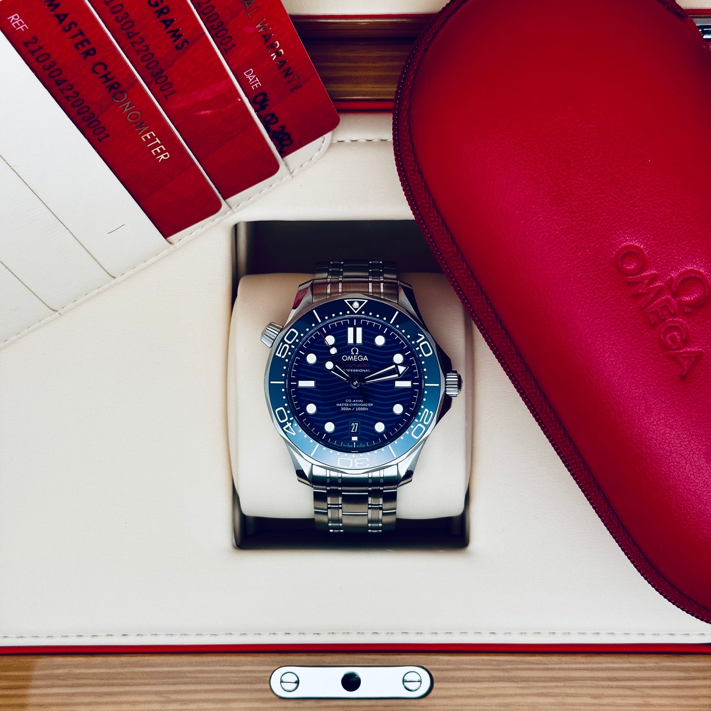 Omega Seamaster Diver 300M / 210.30.42.20.03.001 / blau / Edelstahl / Full Set