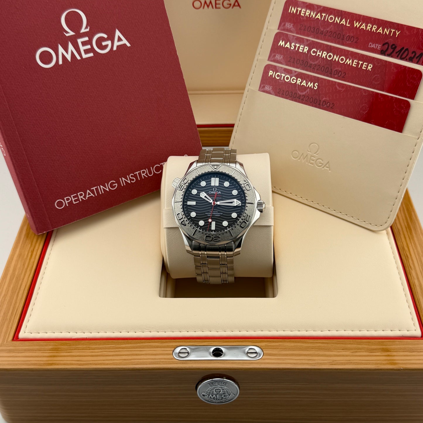 Omega Seamaster Diver 300M / 210.30.42.20.01.002 / schwarz / Edelstahl / Full Set / 2021
