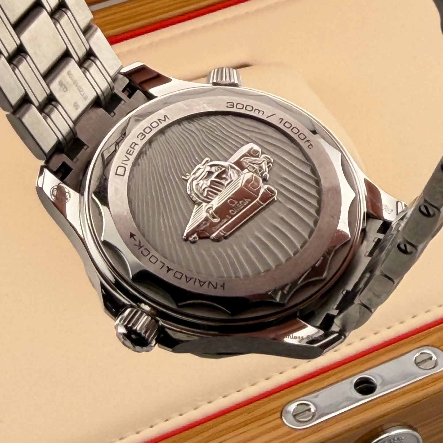 Omega Seamaster Diver 300M / 210.30.42.20.01.002 / schwarz / Edelstahl / Full Set / 2021