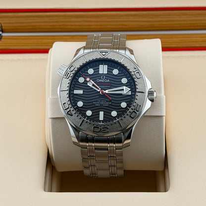 Omega Seamaster Diver 300M / 210.30.42.20.01.002 / schwarz / Edelstahl / Full Set / 2021