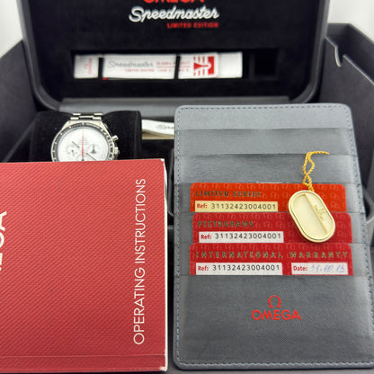 Omega Speedmaster Professional Moonwatch "Alaska Project" / 311.32.42.30.04.001 / weiß / 2013 / Stahl / Full Set