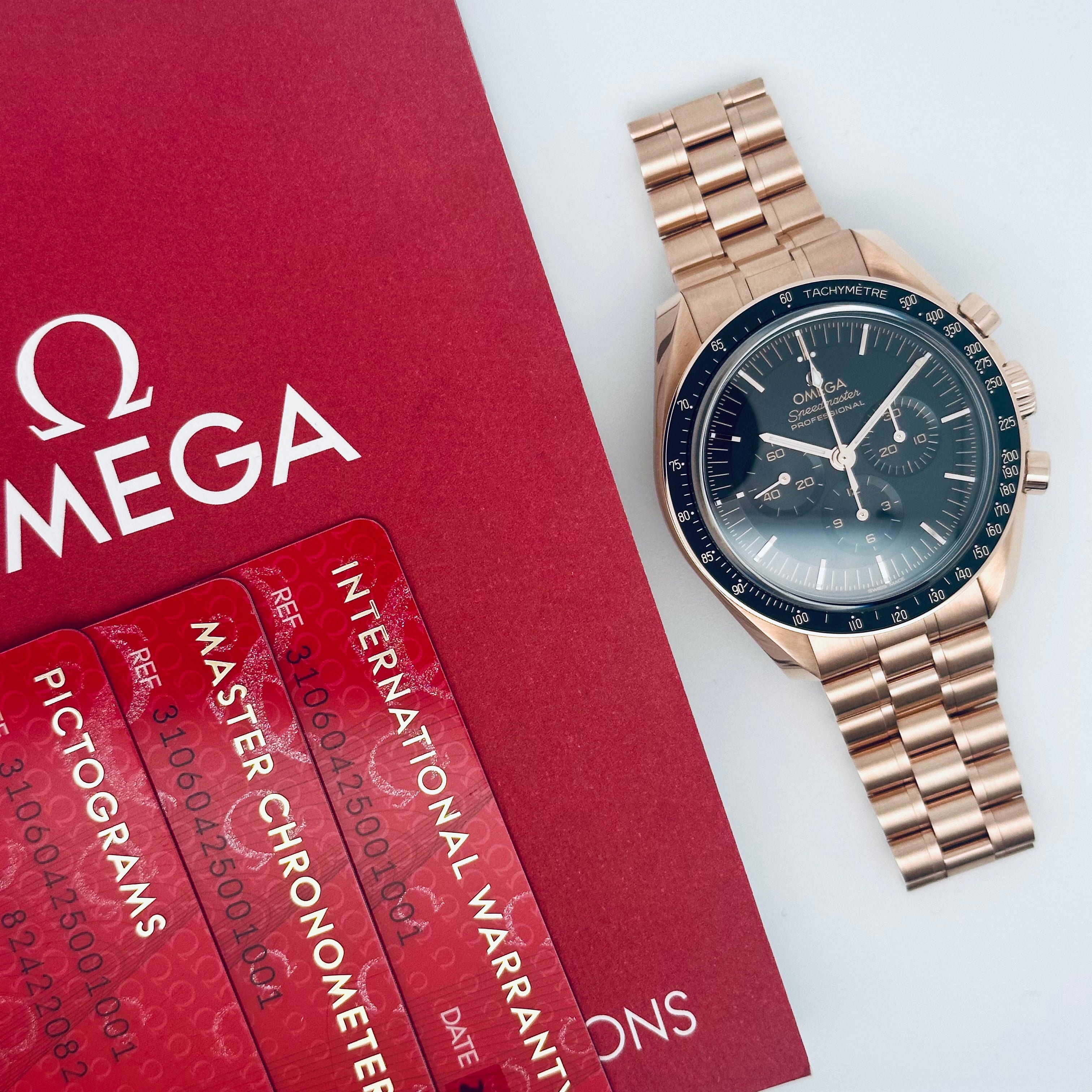 Omega Speedmaster Professional Moonwatch / 310.60.42.50.01.001 / schwarz / Roségold / 2022 / Full Set