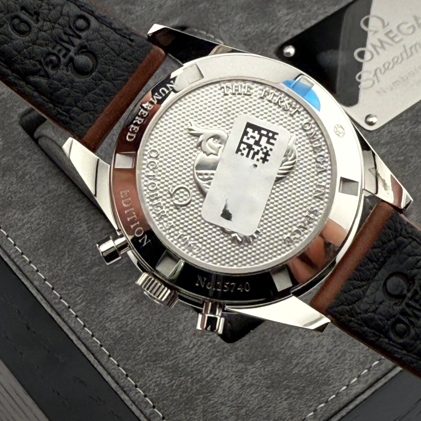 Omega Speedmaster Moonwatch / 311.32.40.30.01.001 / schwarz / Edelstahl / Full Set / 2023