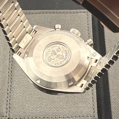 Omega Speedmaster Pilot / 332.10.41.51.01.002 / schwarz / Edelstahl / Full Set / 2025