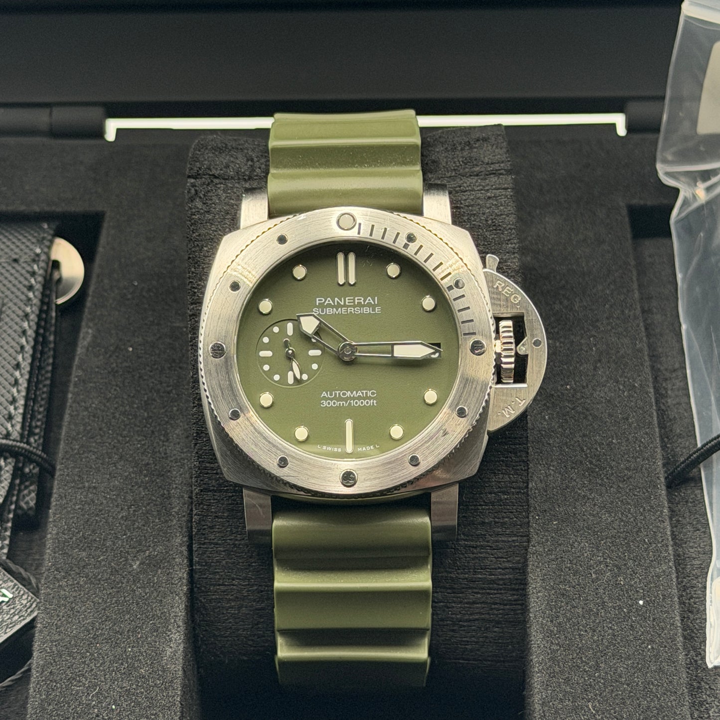 Panerai Submersible Verde Militare Limited / PAM01055 / Grün / Edelstahl / Full Set / 2019
