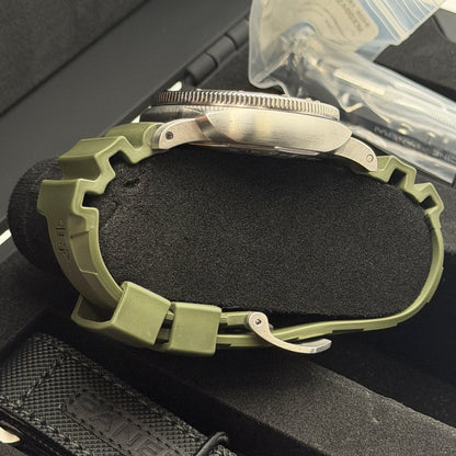 Panerai Submersible Verde Militare Limited / PAM01055 / Grün / Edelstahl / Full Set / 2019