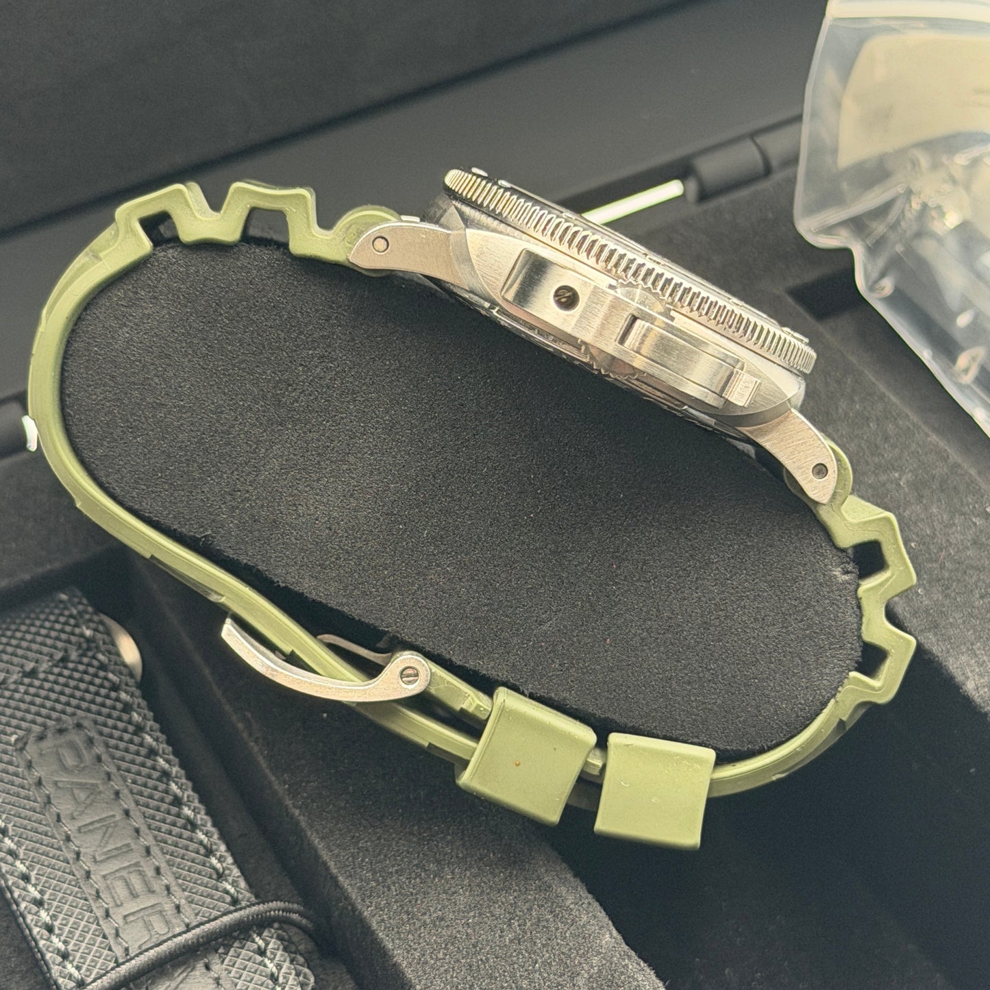 Panerai Submersible Verde Militare Limited / PAM01055 / Grün / Edelstahl / Full Set / 2019