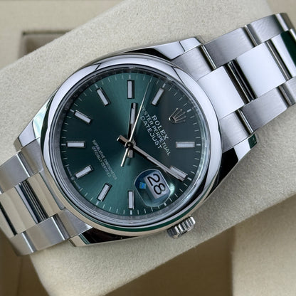 Rolex Datejust 36 / 126200 / grün / Oyster / Full Set /2025