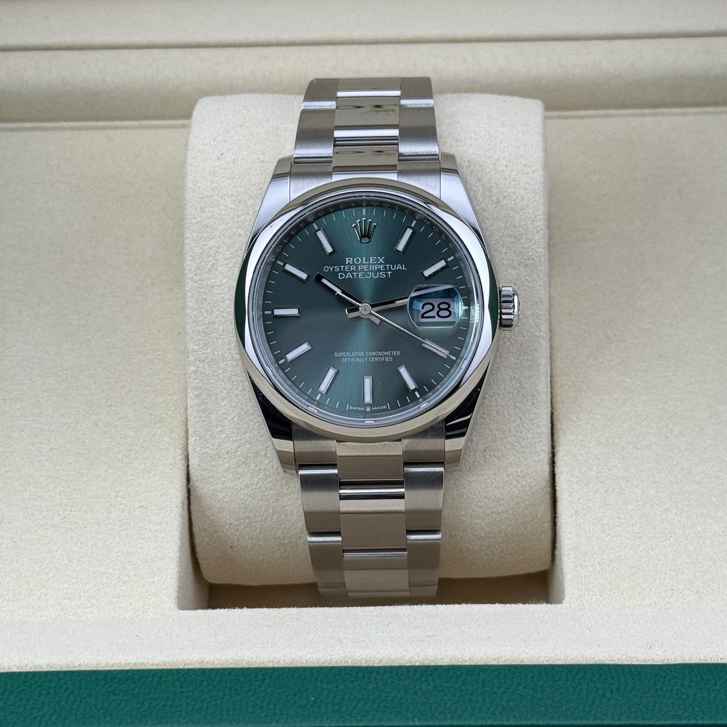 Rolex Datejust 36 / 126200 / grün / Oyster / Full Set /2025