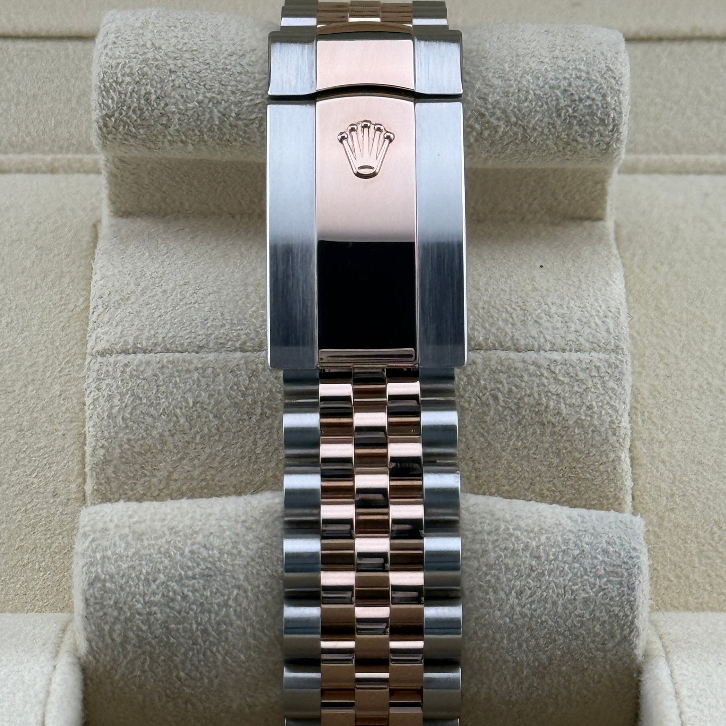 Rolex Datejust 36 / 126231 / schwarz - Diamanten / Jubilee / Full Set / 2023