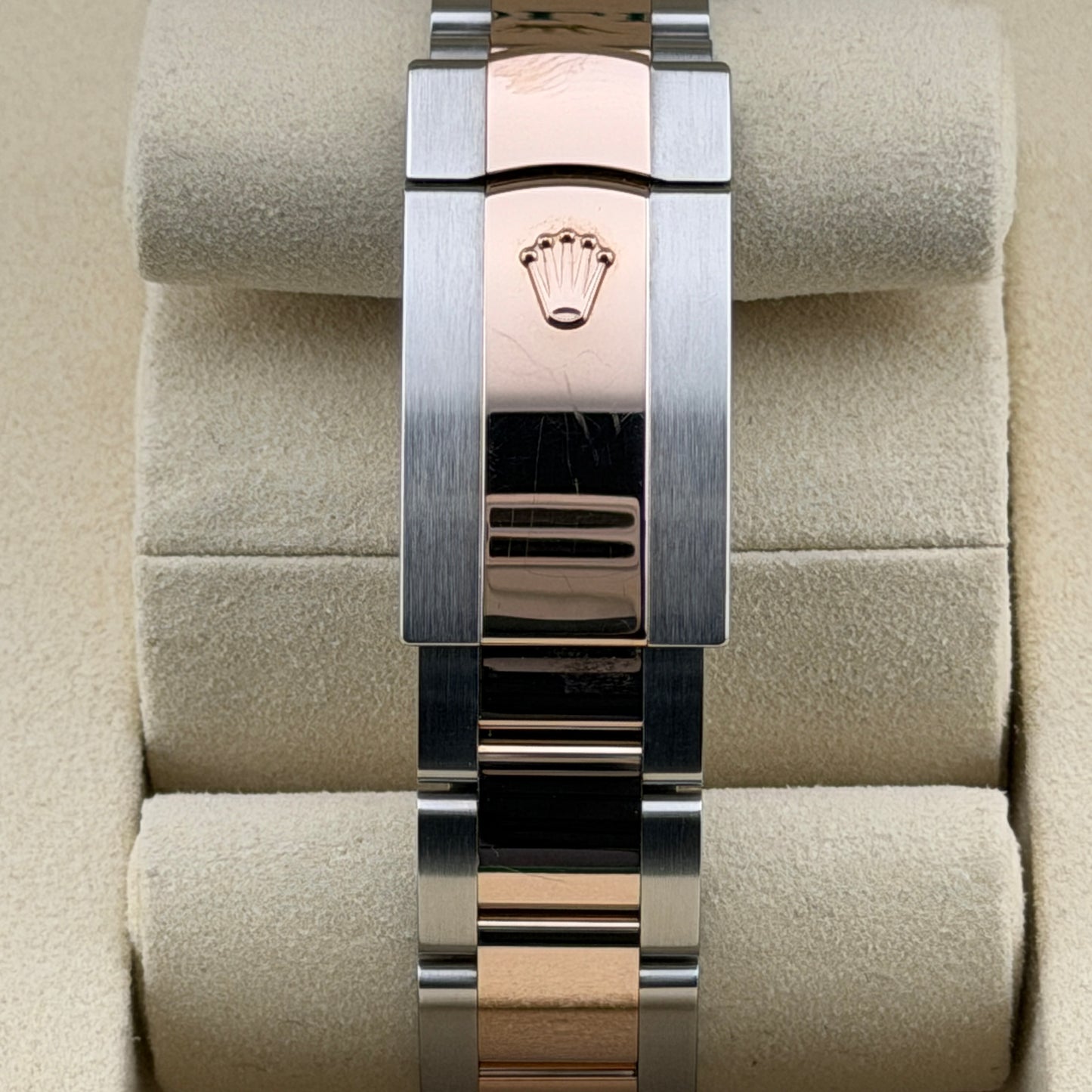 Rolex Datejust 36 / 126231 / rosa - Diamanten / Oyster / Full Set / 2025