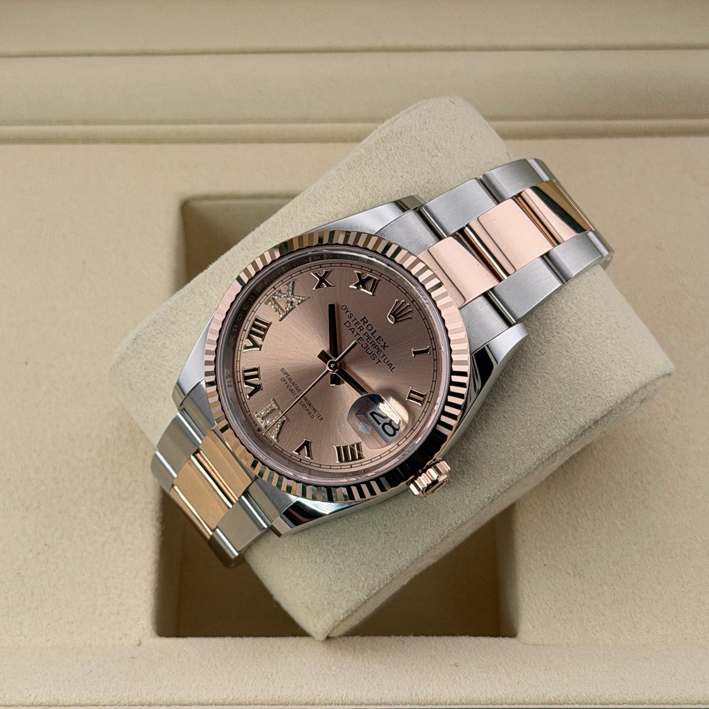 Rolex Datejust 36 / 126231 / rosa - Diamanten / Oyster / Full Set / 2025