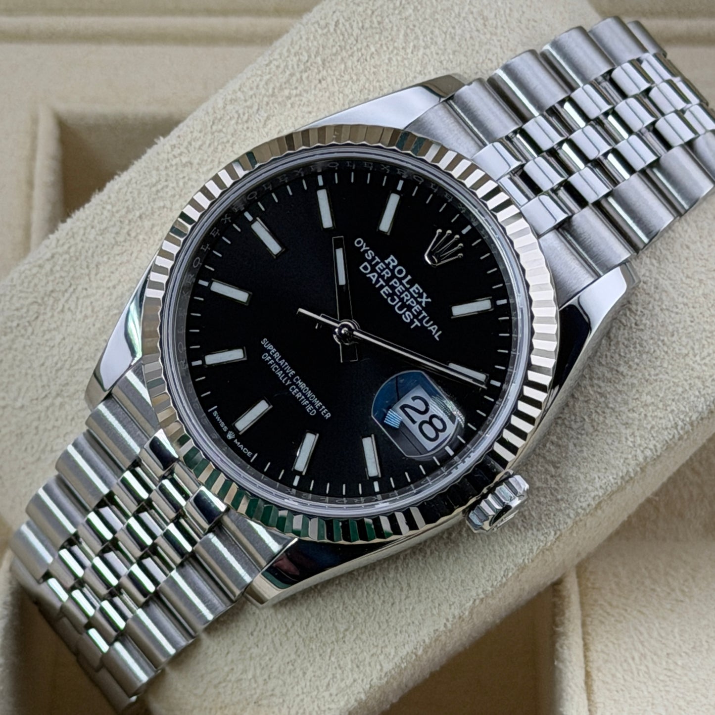 Rolex Datejust 36 / 126234 / schwarz / Jubilee / Full Set / 2021