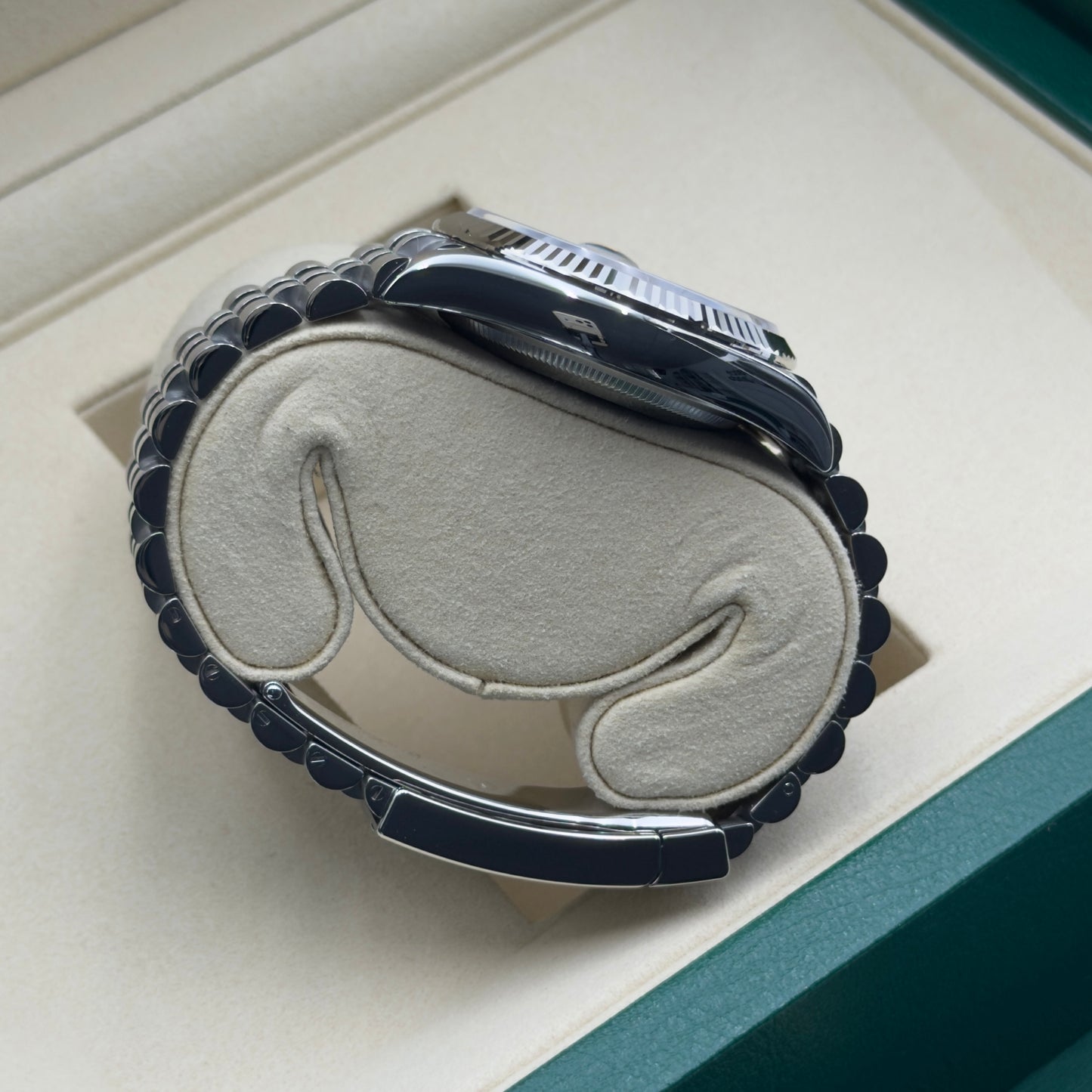 Rolex Datejust 36 / 126234 / Grün-Ombré / Jubilee / Full Set / 2026